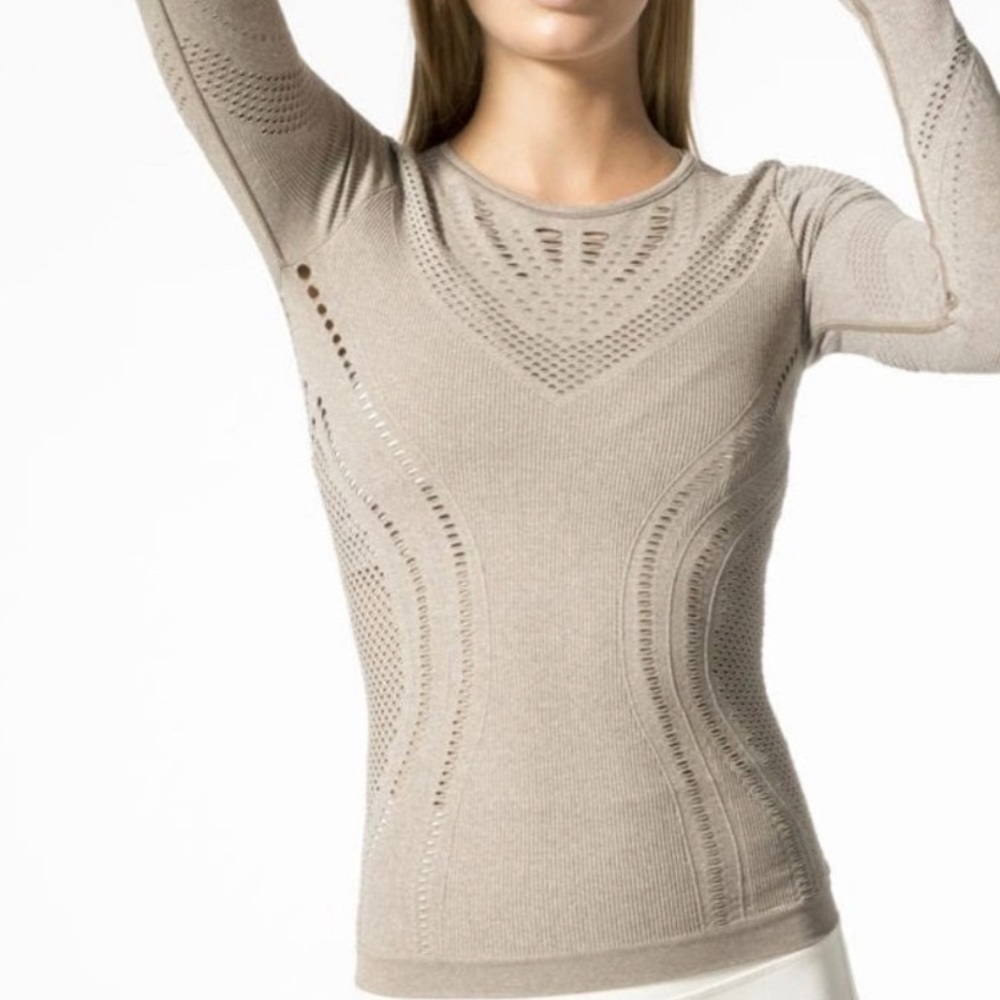 Alo Yoga Lark Long Sleeve Top